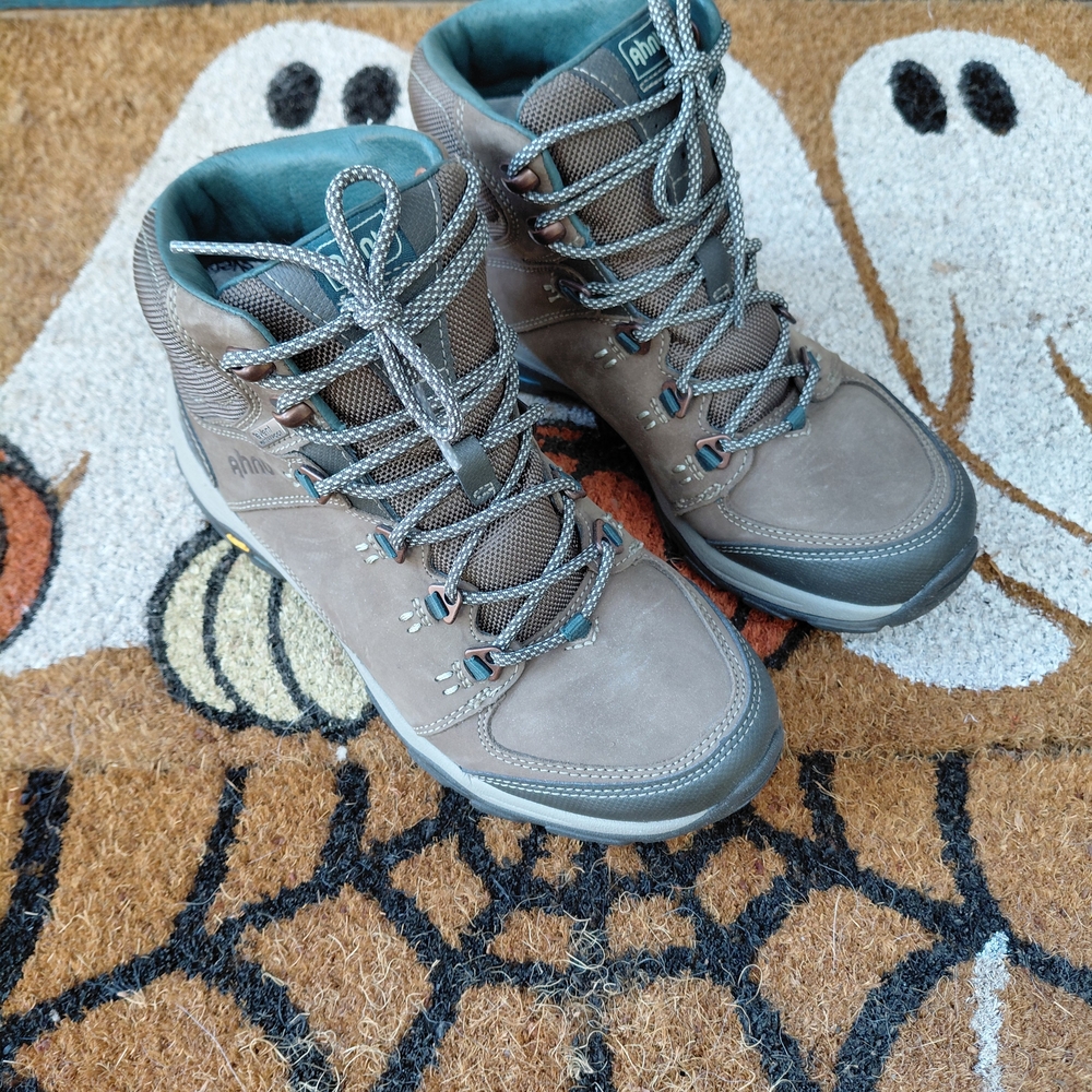 Ahnu Brown Lace Up Hiking Boots